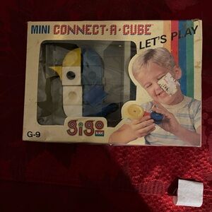 Mini Connect-A-Cube Toy